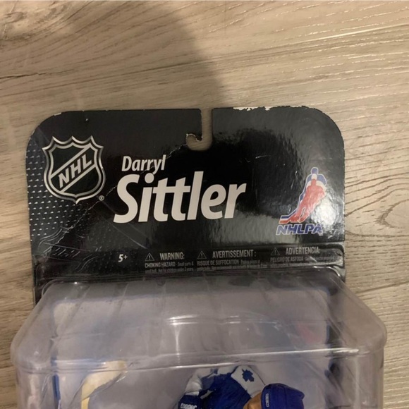NHL Hockey Legends Series 7 Darryl Sittler Action Figure McFarlane Toys - Picture 3 of 6